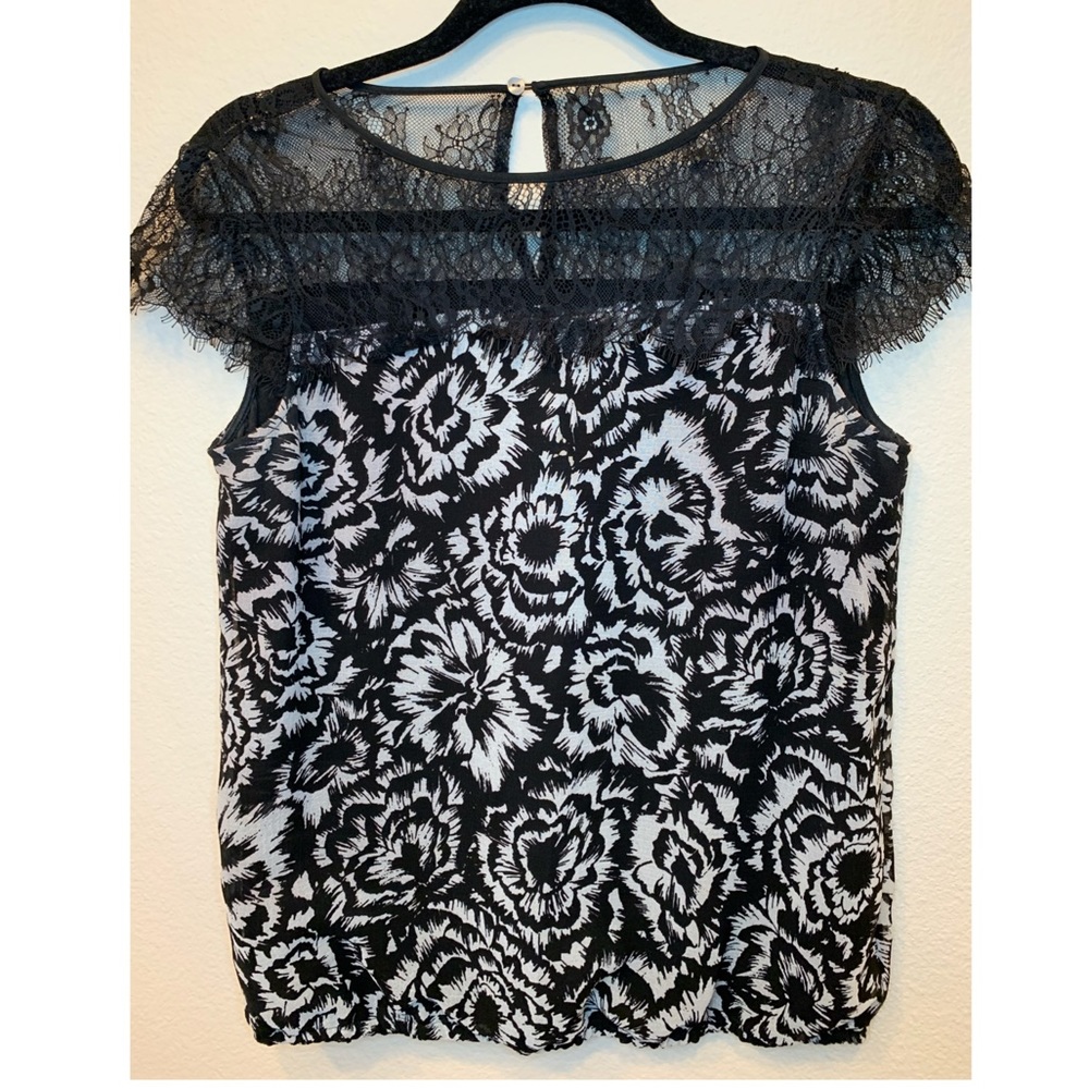 Ann Taylor floral lace blouse - Picture 3 of 3